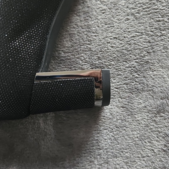 Stuart Weitzman, Woman's Sz 5 1/2 Black Silver Outline Heel Made in Spain - Picture 3 of 12